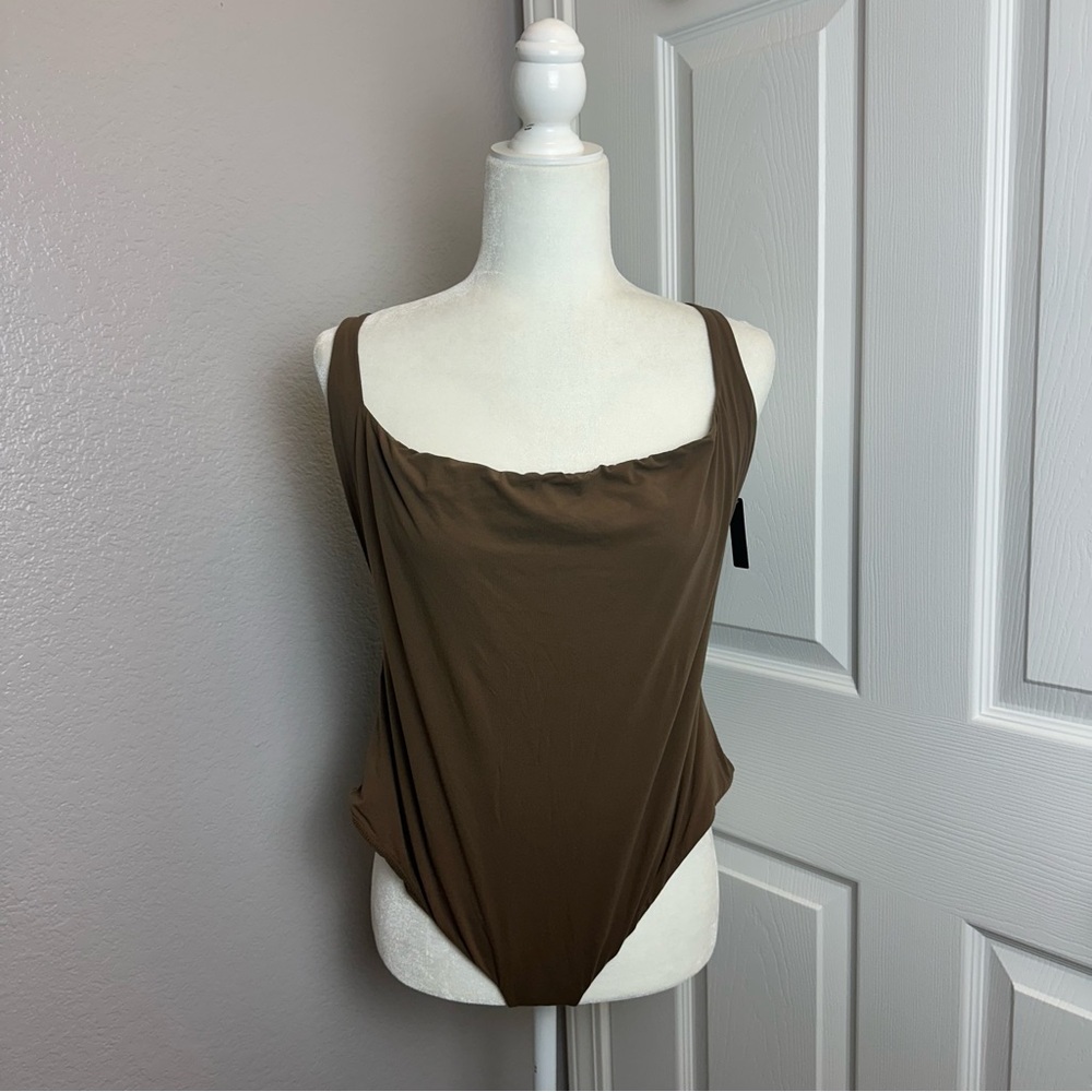 Skims Fits Everybody Square Neck Bodysuit